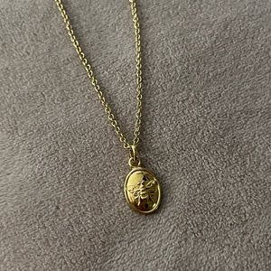 Mejuri Honey Bee Necklace (discontinued!) 🐝